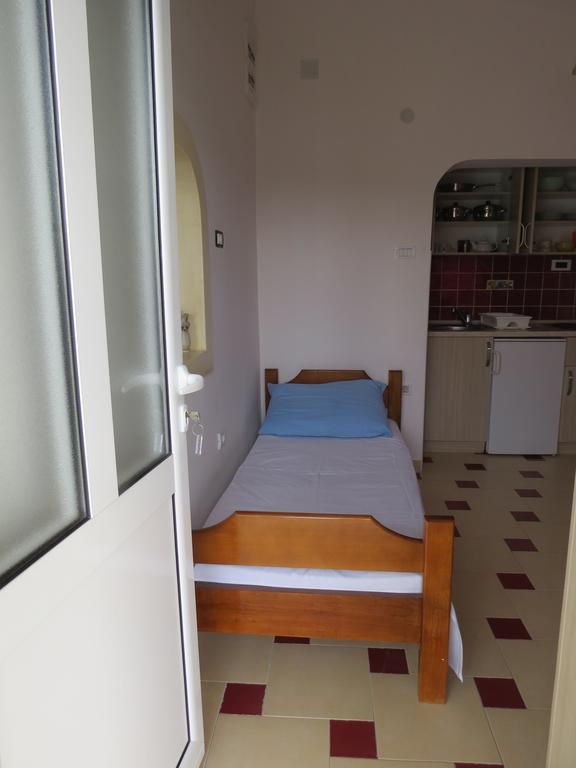 Apartments Volaric Sutomore Extérieur photo