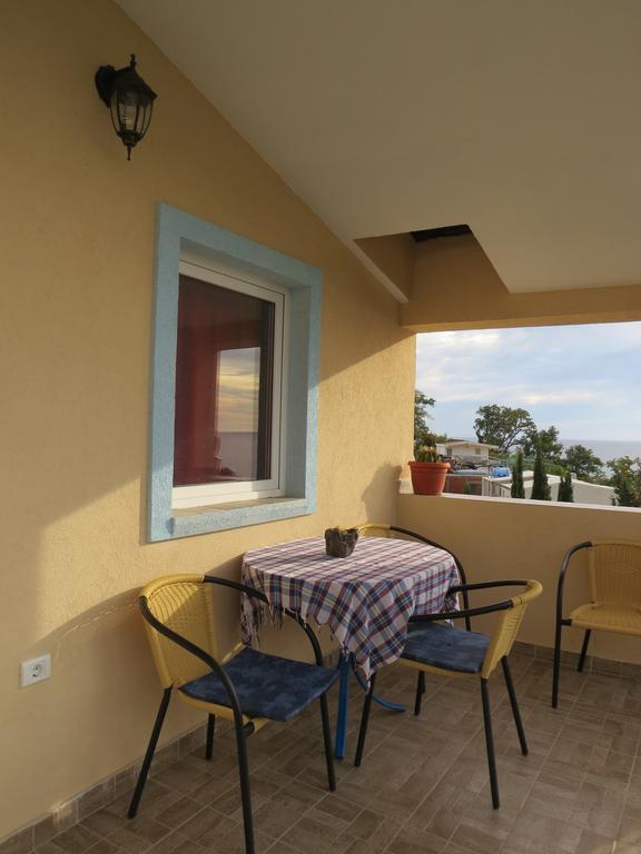 Apartments Volaric Sutomore Extérieur photo