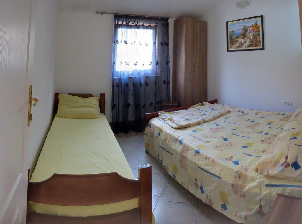 Apartments Volaric Sutomore Extérieur photo
