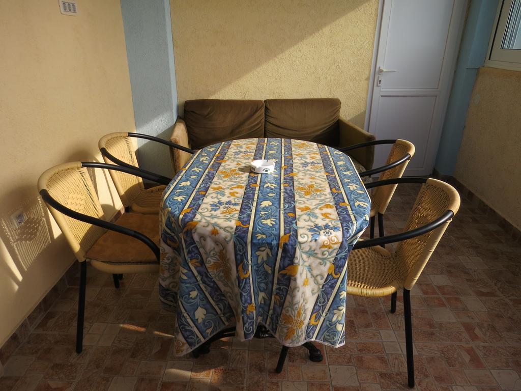 Apartments Volaric Sutomore Extérieur photo