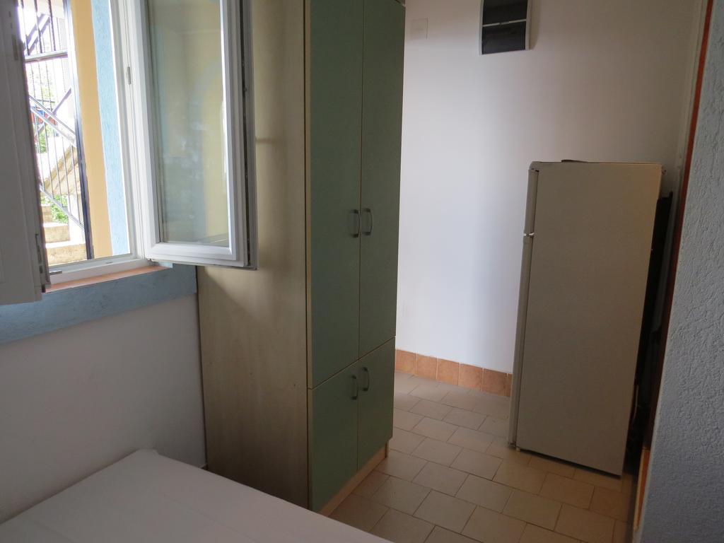 Apartments Volaric Sutomore Extérieur photo