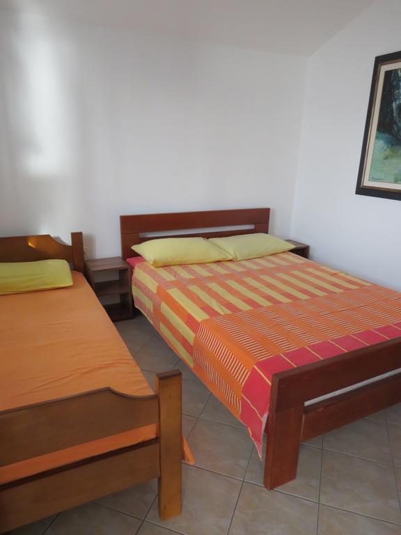 Apartments Volaric Sutomore Extérieur photo
